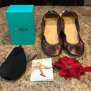 Raspberry Truffle Tieks